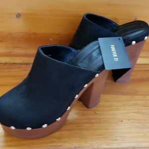 Forever 21 Clogs